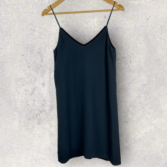 SOLD Zara Navy Blue Slip Mini Dress Size XS V-Neck Lined Minimalist Party Travel - Picture 10 of 14